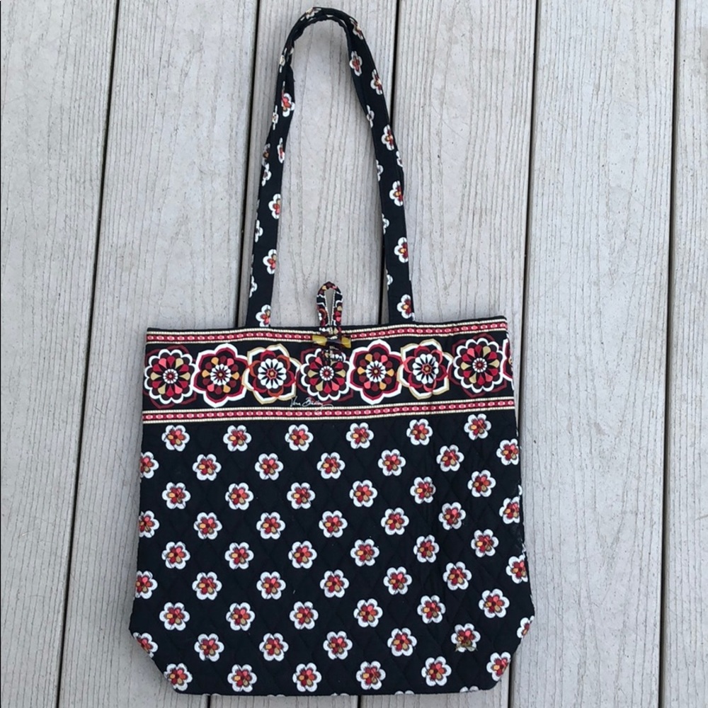 Hardly used Vera Bradley tote